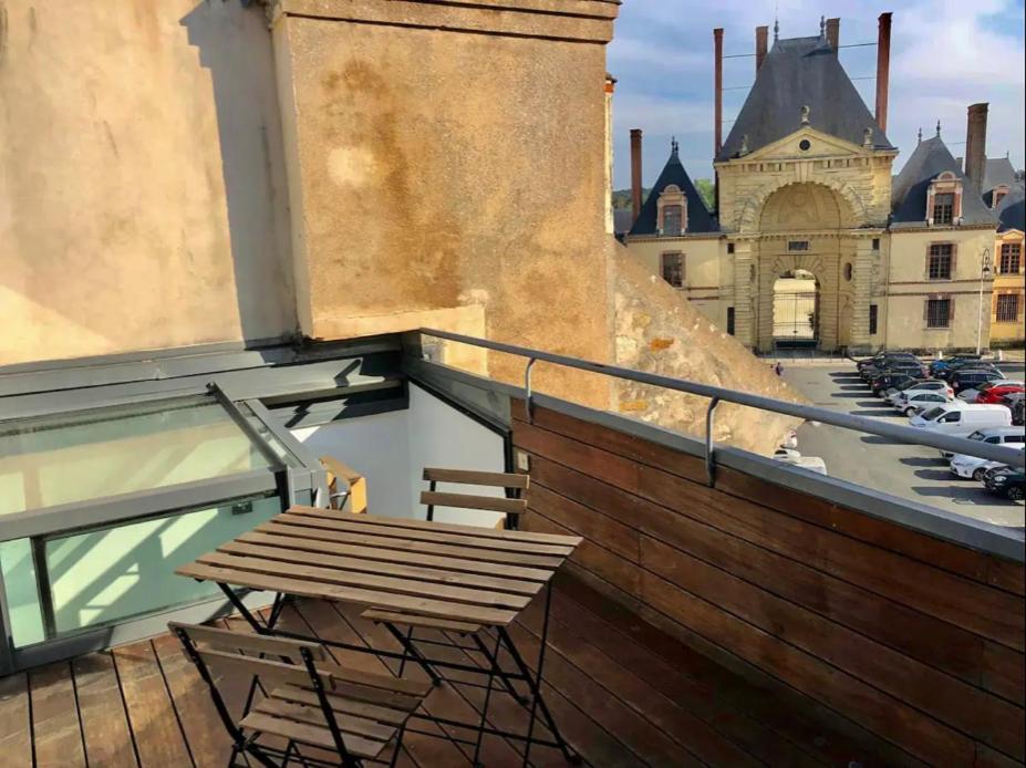 Suites Rive Gauche - TERRASSE VUE CHÂTEAU FONTAINEBLEAU - Chez Lydia Exterior foto