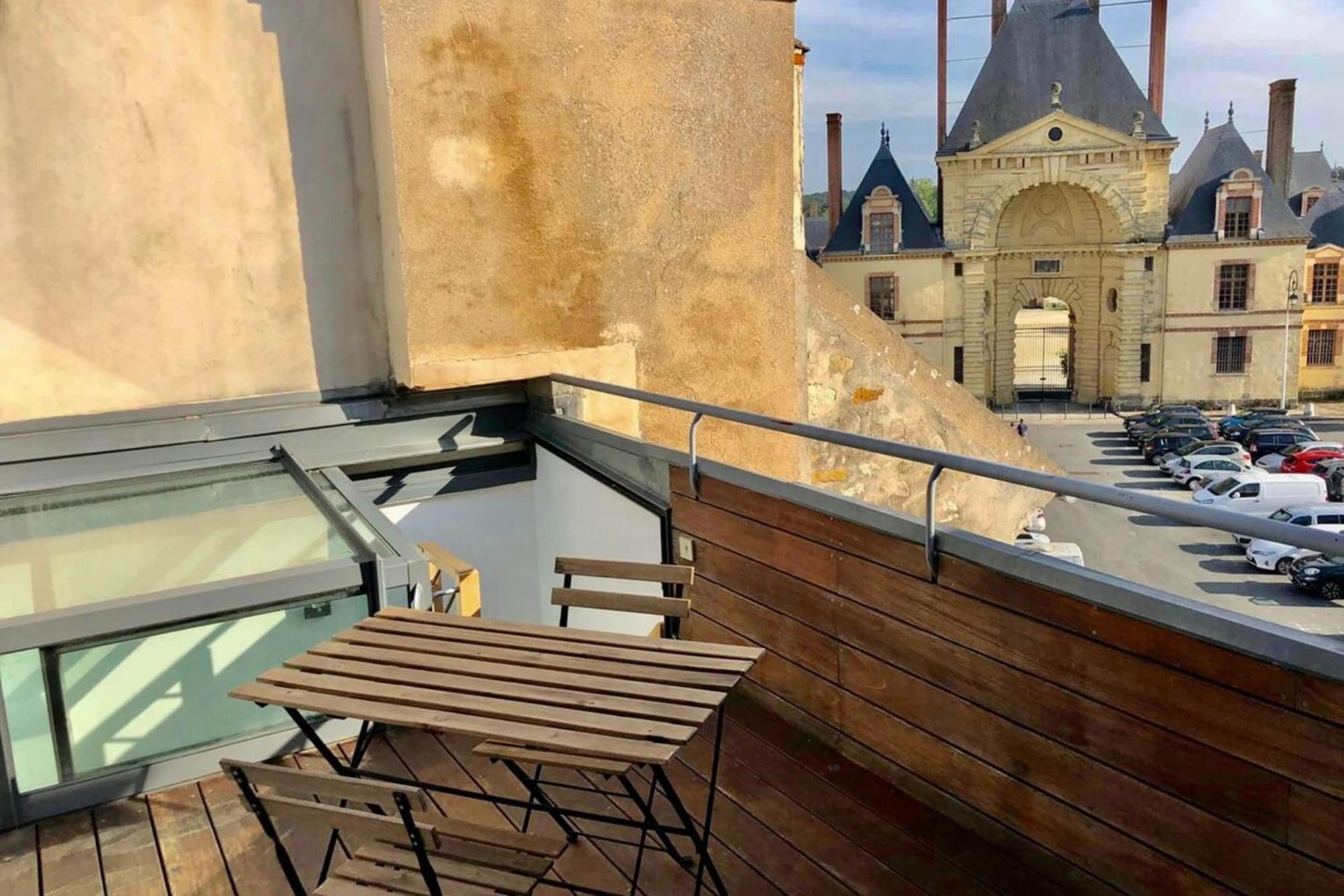 Suites Rive Gauche - TERRASSE VUE CHÂTEAU FONTAINEBLEAU - Chez Lydia Exterior foto